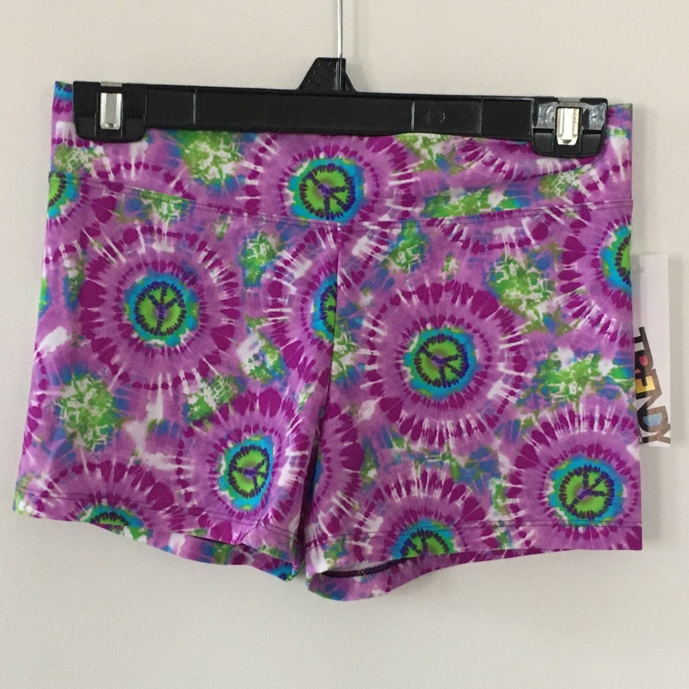 Trendy peace shorts, Youth large